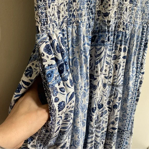 Old Navy Blue Paisley Print Waist-Defined Smocked Midi Dress Size XL Petite - Picture 8 of 15